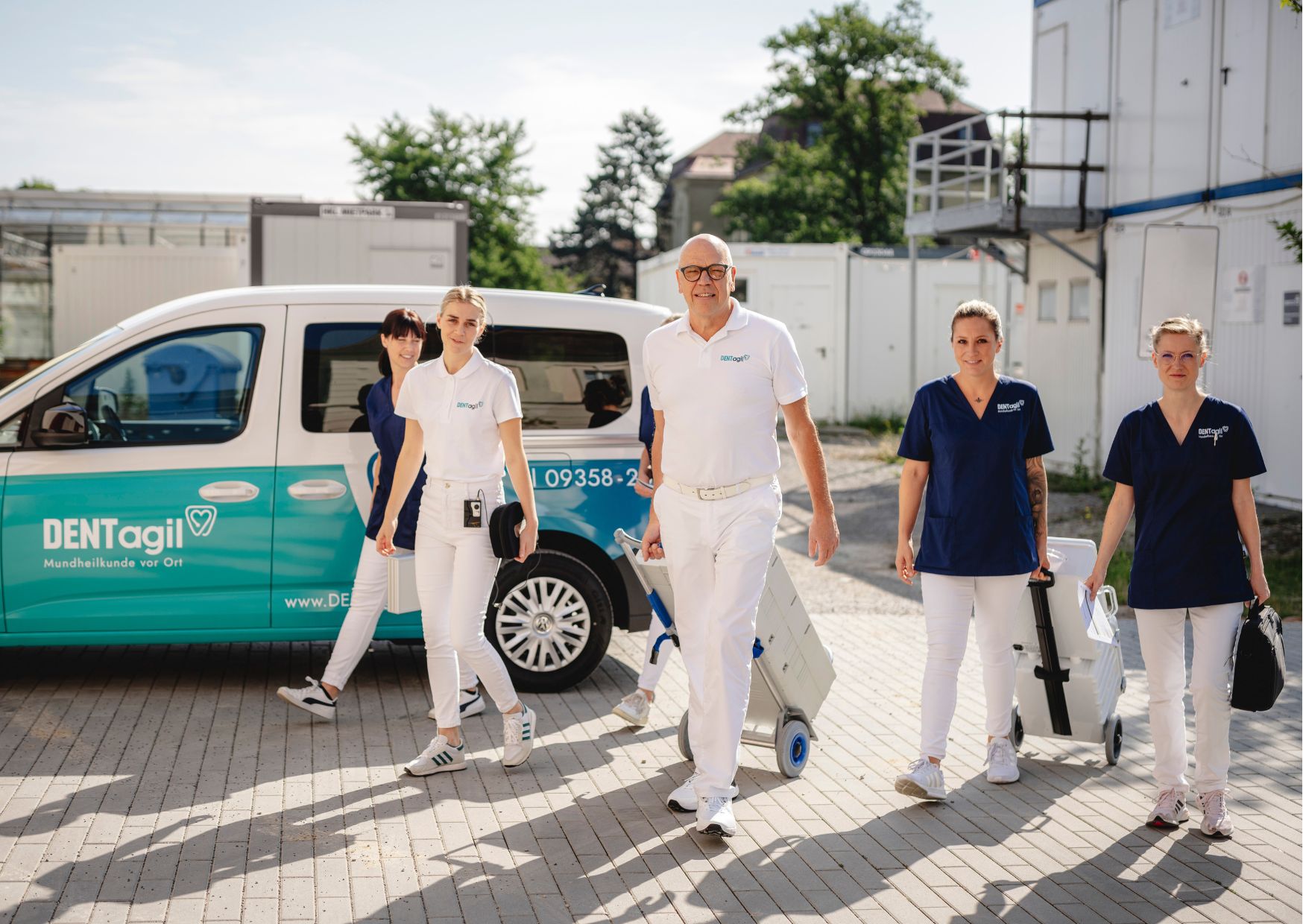 Koordinator*in (m/w/d) für mobile zahnärztliche Einsätze - Stellenausschreibung